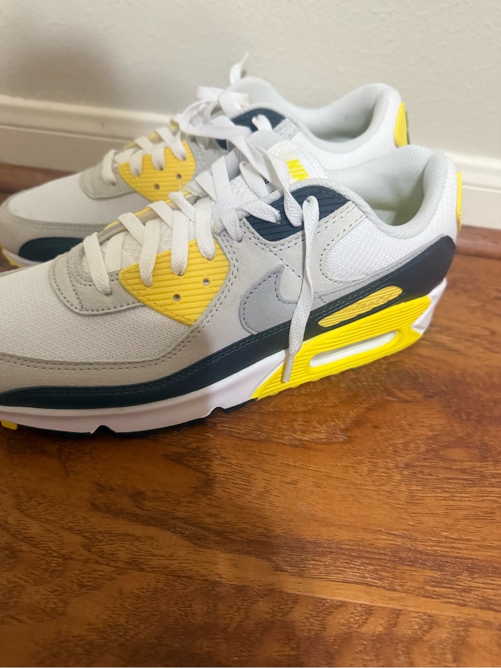 Nike Air Max 90 Men’s Sneakers DM0029-111 White Blk Gry Lightning 11.5 - Picture 4 of 8